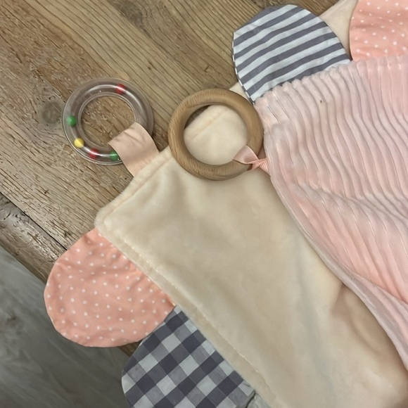 Modern Baby Bunny Security Blanket Lovey Teether Rattle Crinkle Pink - Picture 6 of 8